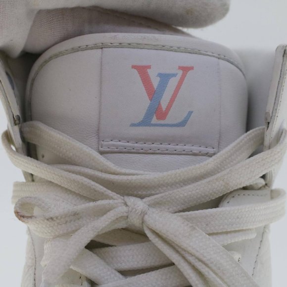 LOUIS VUITTON Monogram Rivoli Line High Top Sneakers Leather - Picture 3 of 16